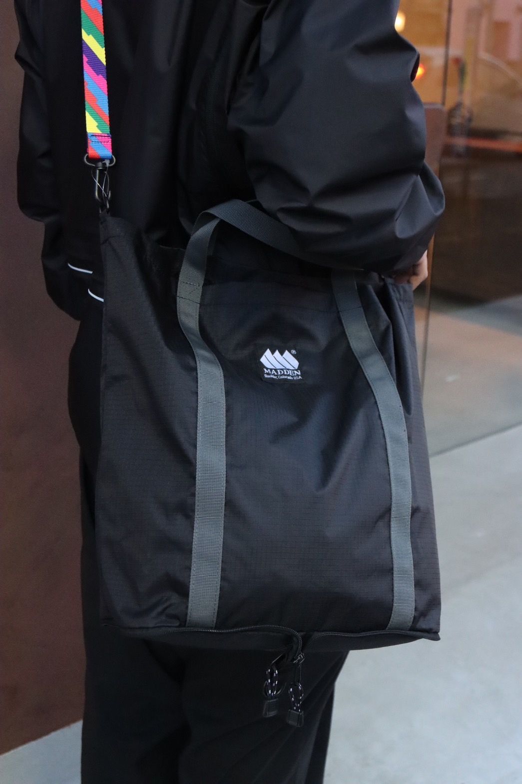 イズネス 24SS EXCLUSIVE MADDEN Two-way Eco bag(1006MADDENBAG02)BLACK☆新作発売！