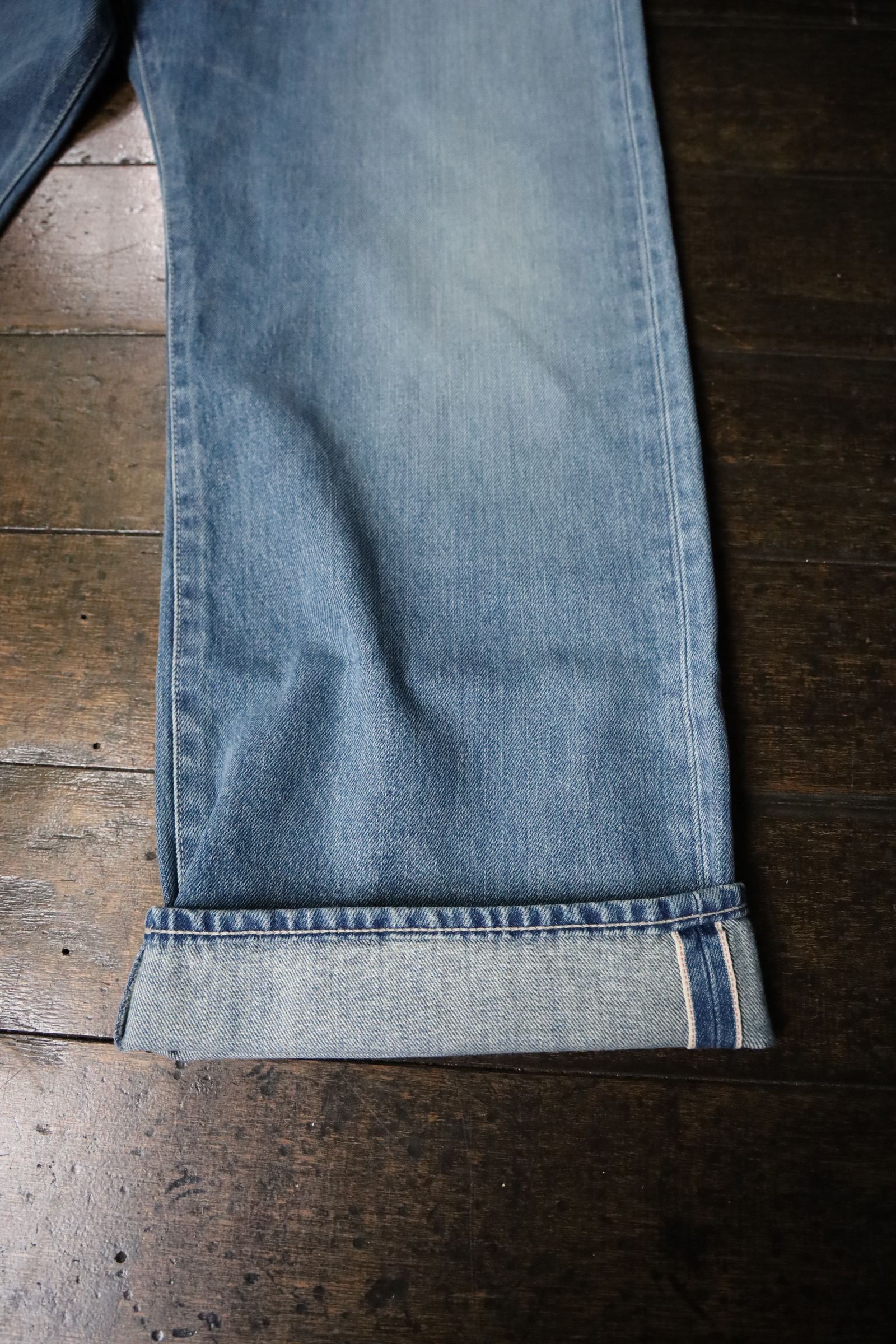 グラフペーパー25AW Selvage Denim Five Pocket wide Straight Pants(GU253-40059LB)INDIGO_LIGHT FADE