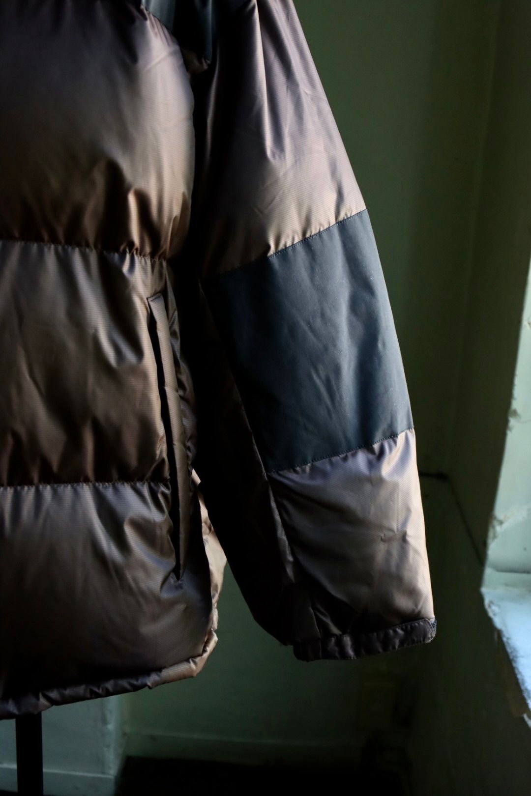 イズネス 23AW FUNCTIONAL DOWN JACKET is-ness×NANGA (1005AWDOWNJK01)BROWN