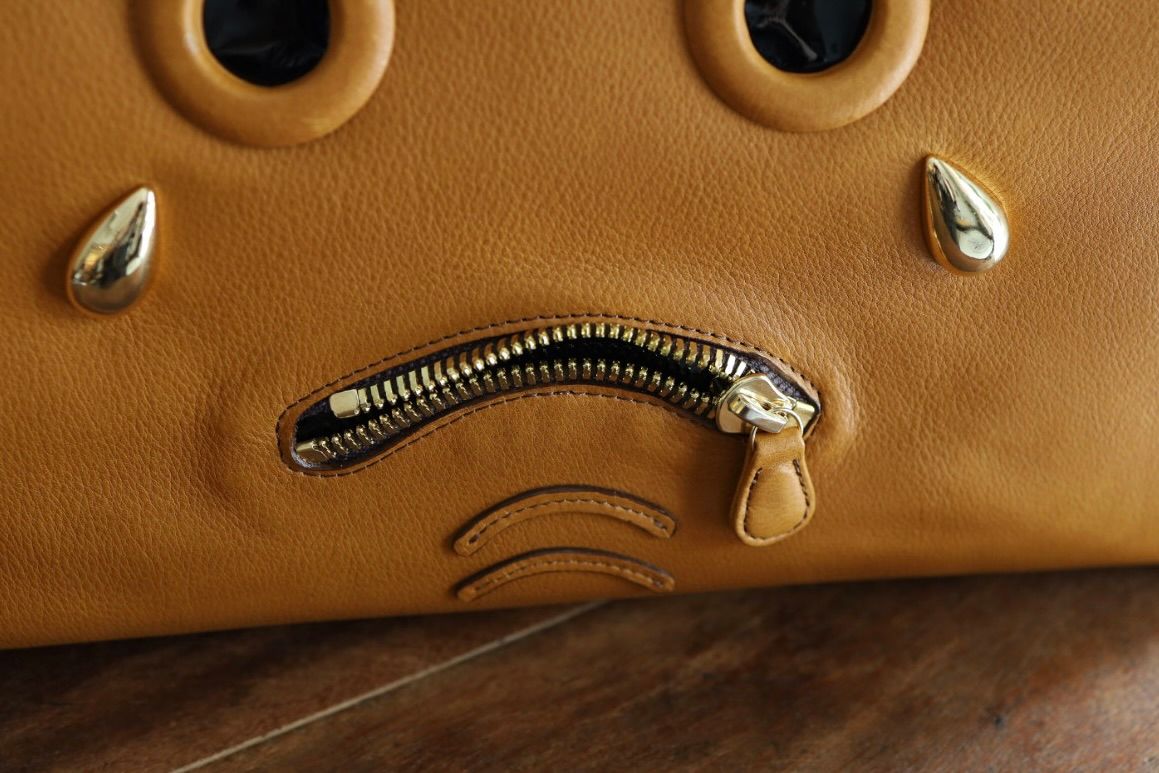 doublet - doublet ダブレット26AW PLEADING EMOJI LEATHER BAG