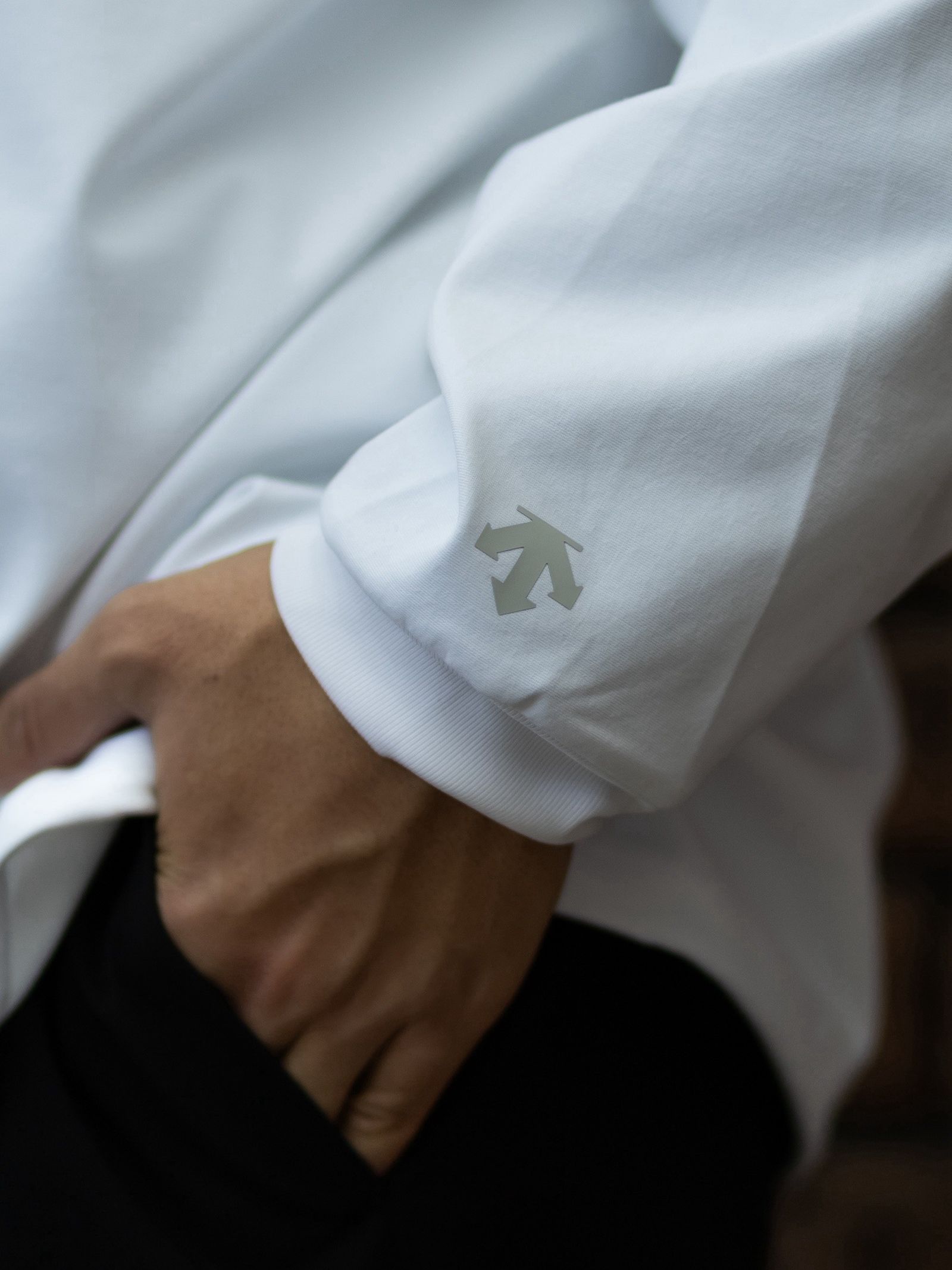 グラフペーパー DESCENTE for Graphpaper L/S Oversized Crew Neck Tee(DU263-70001)WHITE☆10月26日(月)発売！