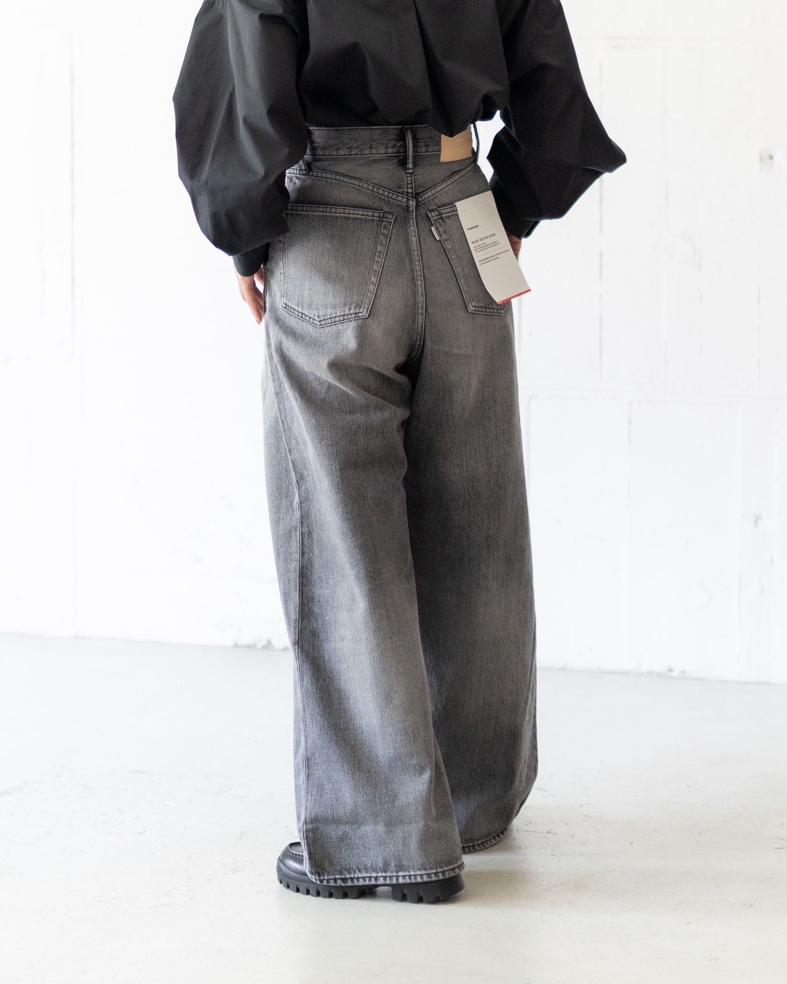 Graphpaper Selvage Denim Two Tuck Wide Pants style.2025.08.02