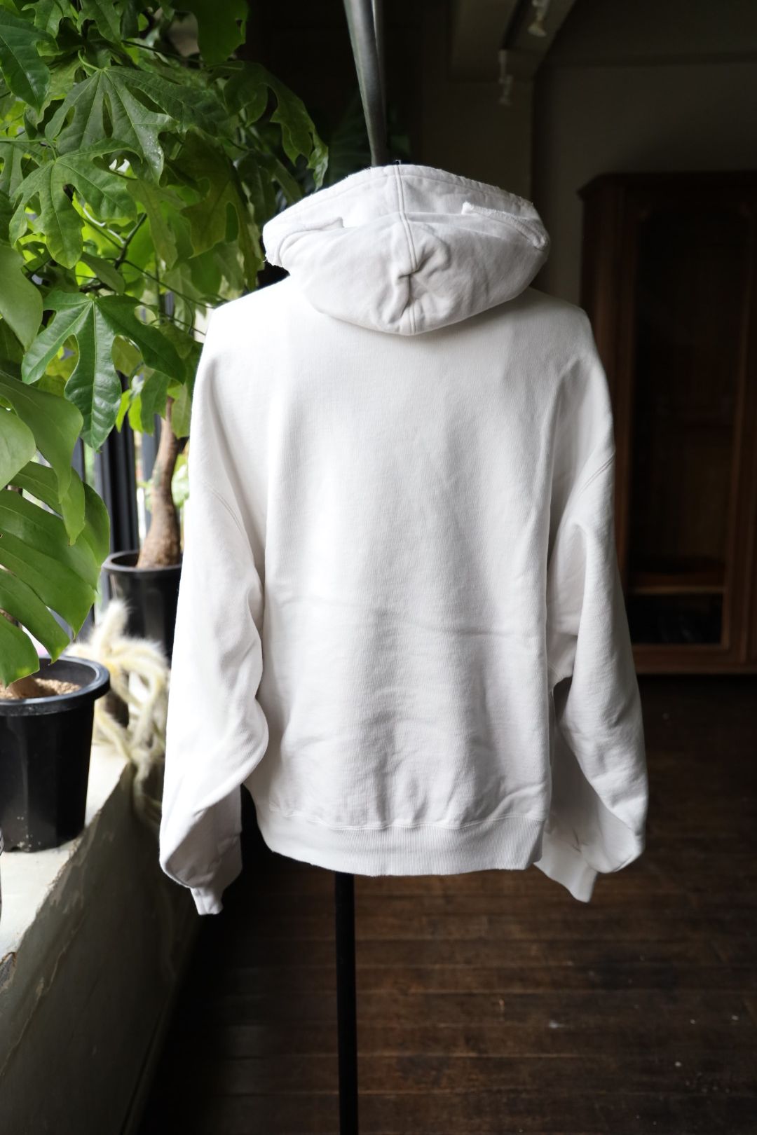 doublet 25AW VILLAIN COVER PRINT HOODIE (25AW47CS410)WHITE