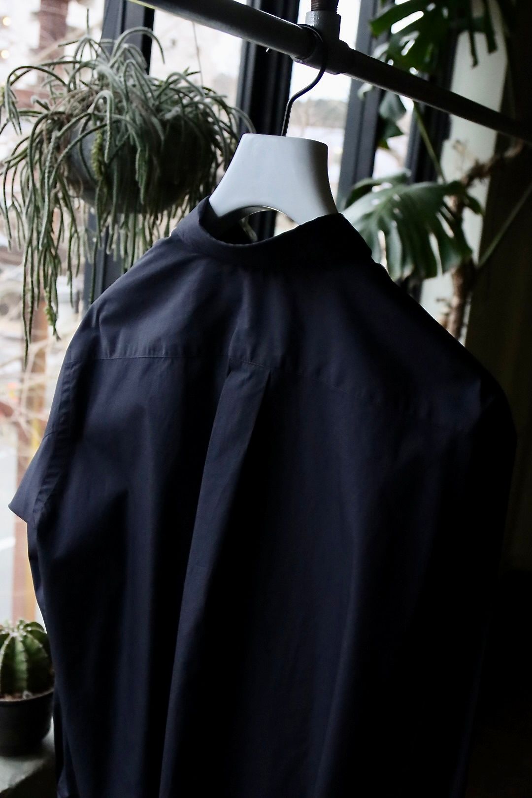 グラフペーパー シャツ Broad Regular Collar Shirt (GM253-50005B)NAVY☆7月19日(土)発売！