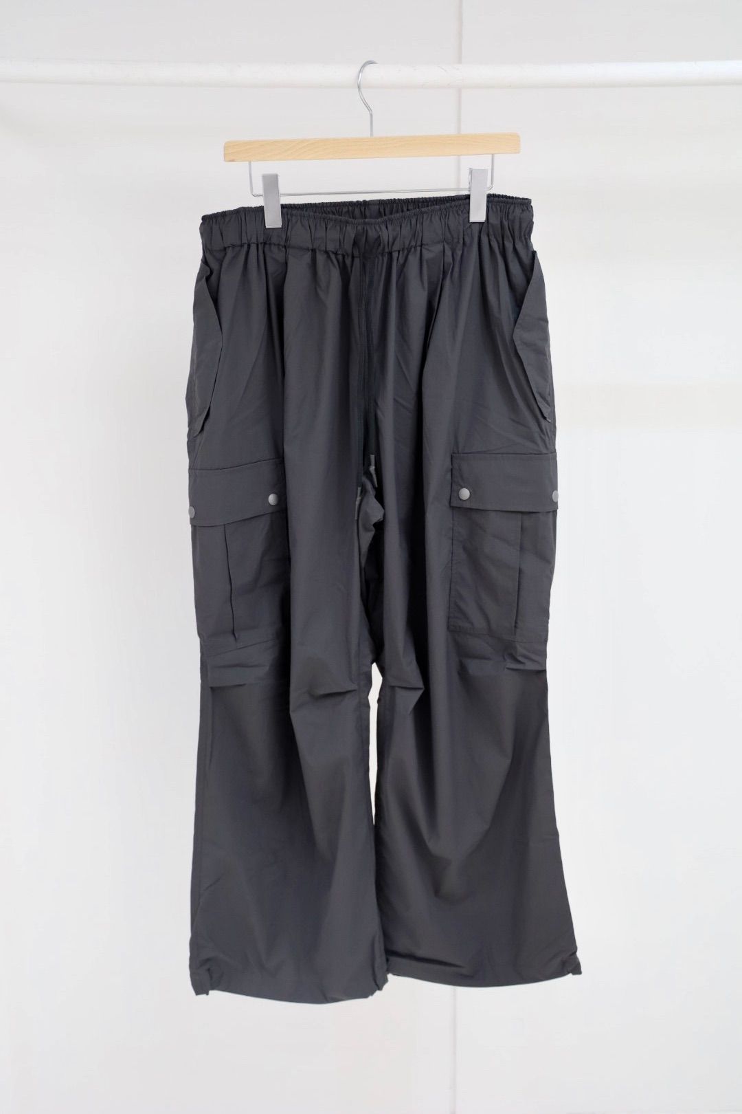 S.F.C 25FW エスエフシー PARACHUTE CARGO PANTS (SFCFW25P05)Charcoal
