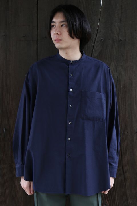 Graphpaper Oxford Oversized Band Collar Shirt(GM211-50137B) style.2021.3.13.