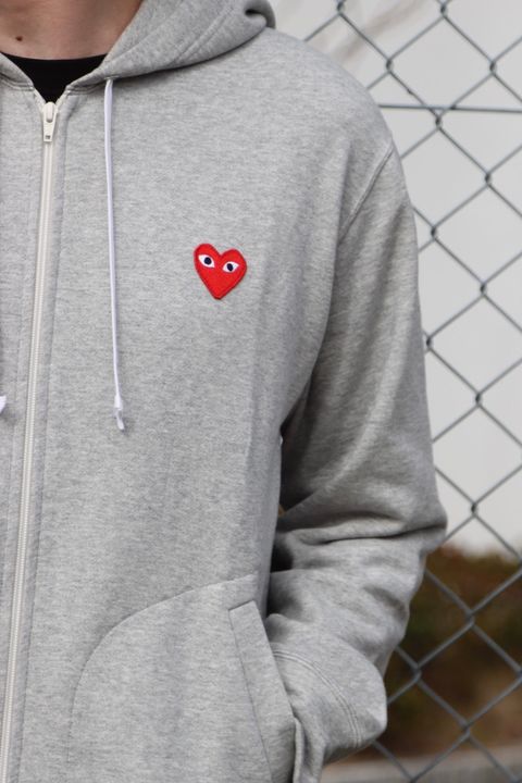 PLAY COMME des GARCONS ZIP HOODED SWEATSHIRT style.2022.12.9