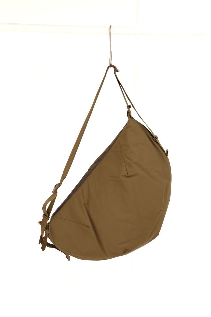 グラフペーパー Blankof for GP Large Crescent Bag(GU263-90512)BROWN☆8月8日(土)発売！