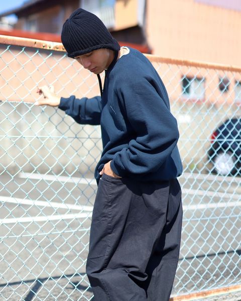 STRIPES FOR CREATIVE FW23 SFC RAGLAN CREWスタイル