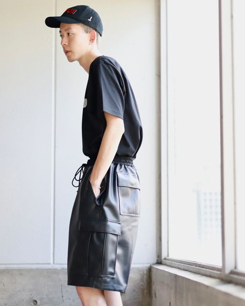 JUNYA WATANABE MAN 23AW 新作フェイクレザーショーツスタイル