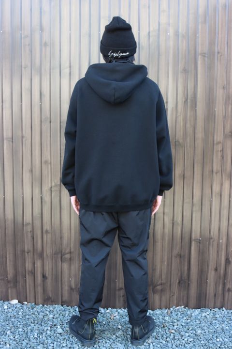 SFC RAGLAN HOODIE"BLACK"style.
