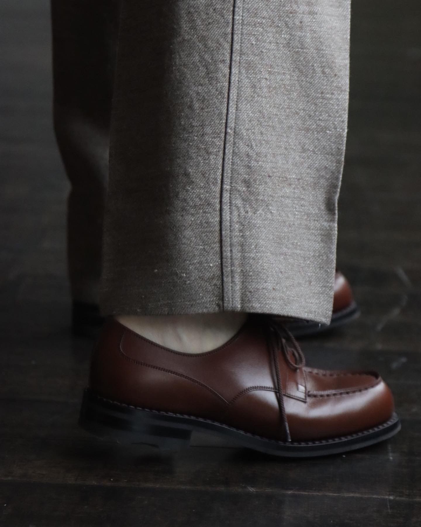 A.PRESSE Dead Stock Linen Trousersスタイル