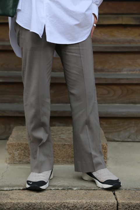 Graphpaper Oxford Oversized Band Collar Shirt(GM211-50137B) style. 2021.04.18.