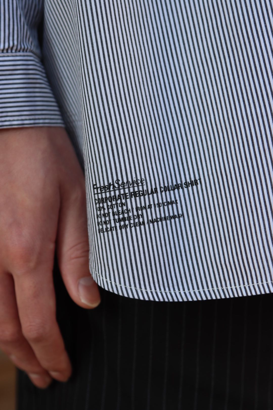 FreshService CORPORATE STRIPE REGULAR COLLAR SHIRT"WHITE×BLACK"style.