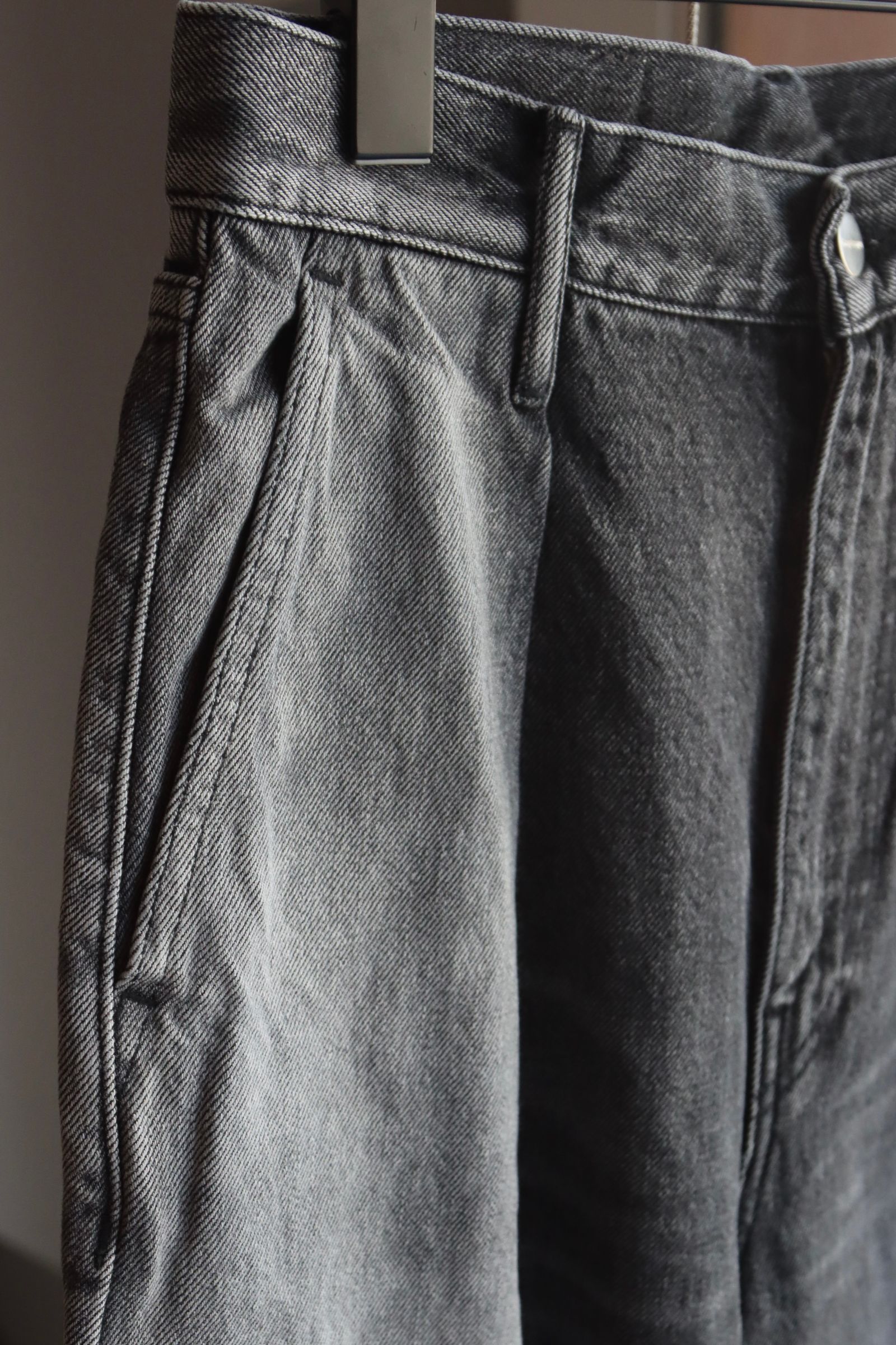 Graphpaper 25AW Women's Selvage Denim Two Tuck Wide Pants(GL253-40062LB)BLACK_LIGHT FADE