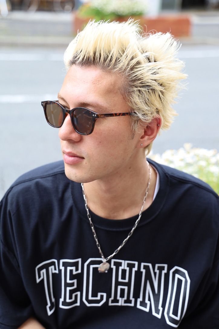IS-NESS MUSIC TECHNO T-SHIRT MARK スタイル!