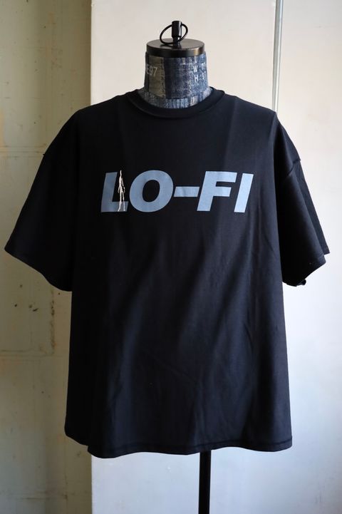 イズネスミュージック 25SS LO-FI T-SHIRT(IMP5_24_LOFI5ST01)BLACK