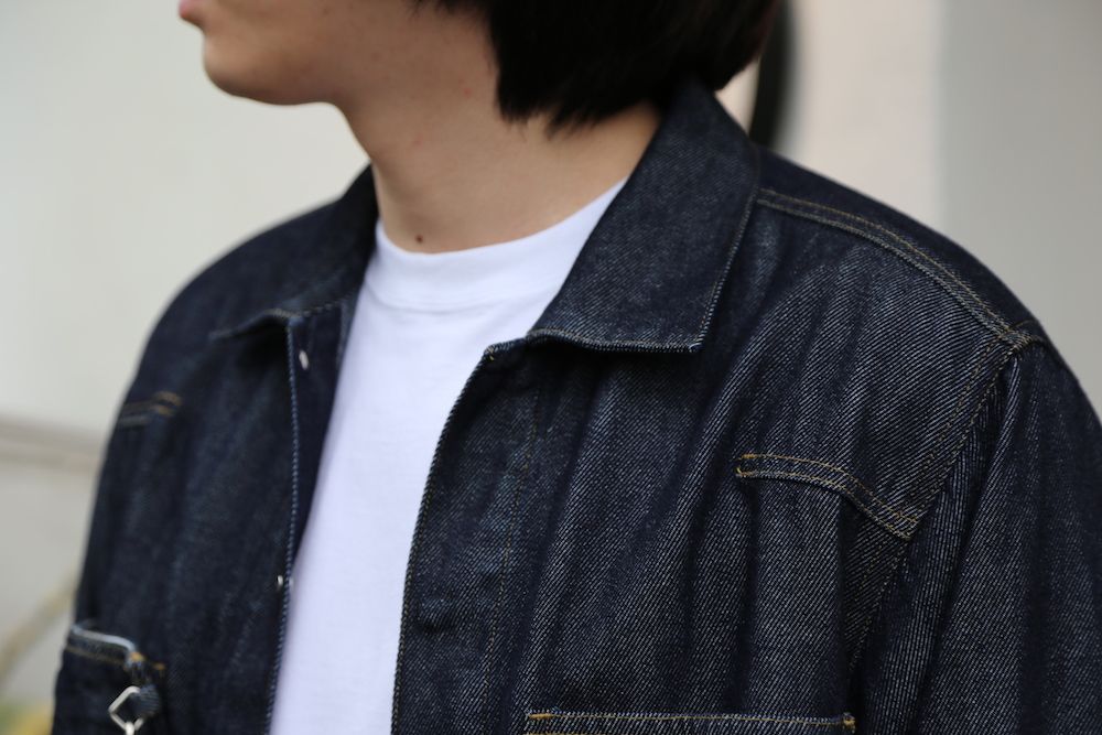 YOKE DETACHABLE POCKET DENIM JACKET(YK21SS0196B) style. 2021.04.05.