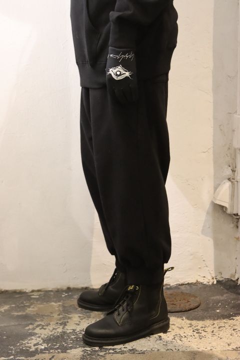 Yohji Yamamoto×New Era 朝倉優佳 山本耀司&愛犬フーディー style.2021.11.14.
