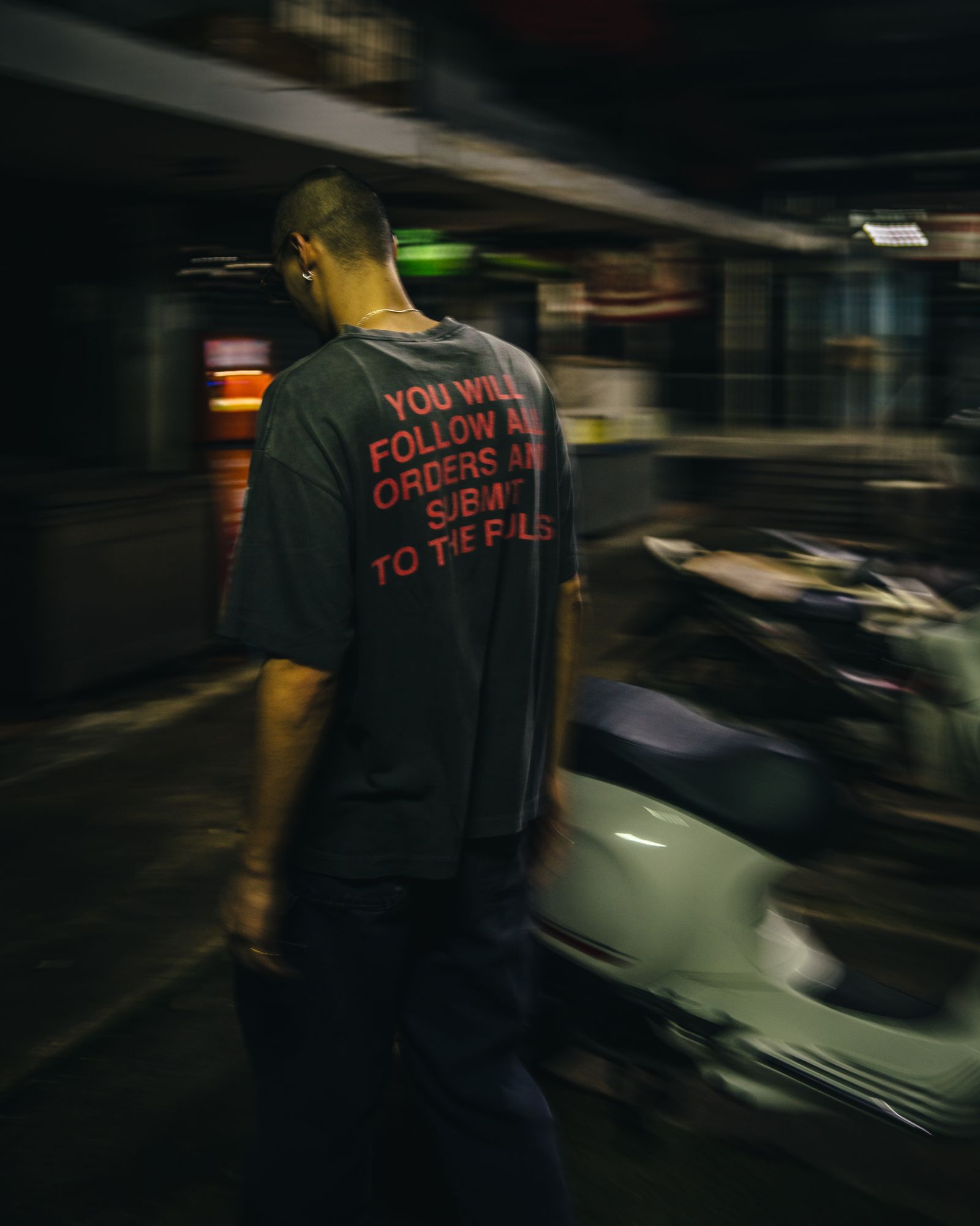 存在感を放つ【SAINT MICHAEL】KK_SS TEE COMPLETE CONTRL ROYAL FLASH｜SAINT MICHAEL/セントマイケル/KK_SS TEE