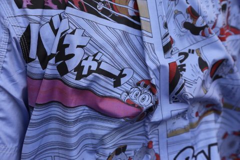 JUNYA WATANABE CDG MAN Dr.スランプアラレちゃん綿シャンブレーツイルプリント半袖シャツ style.2021.3.7.
