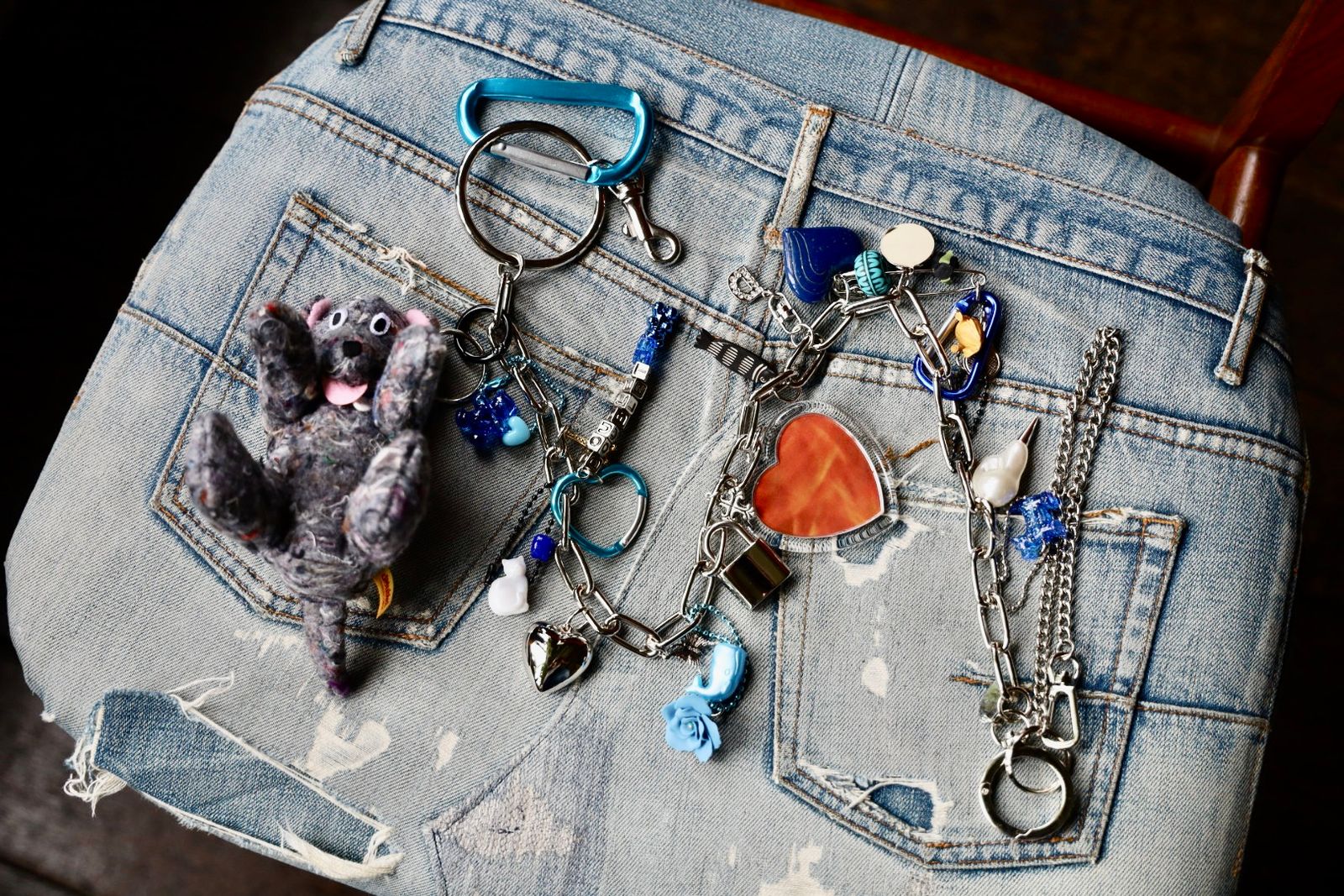 ダブレット25AW KEY CHAIN WITH DOG DOLL(25AW91AC36) BLUE