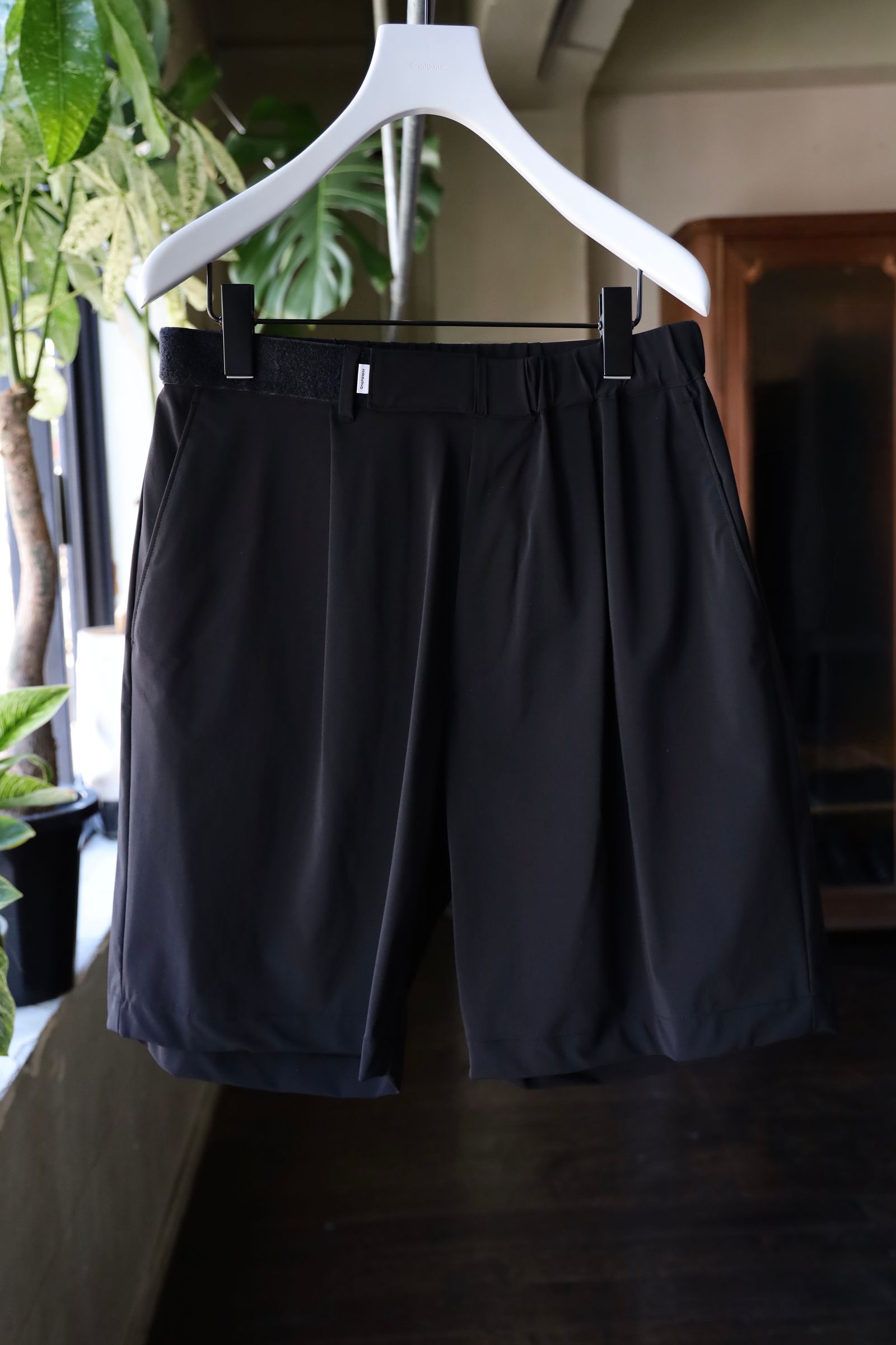 パンツ GRAPHPAPER FLEX TRICOT WIDE CHEF SHORTS Graphpaper) Flex Tricot Wide Chef Shorts (GM232-40078
