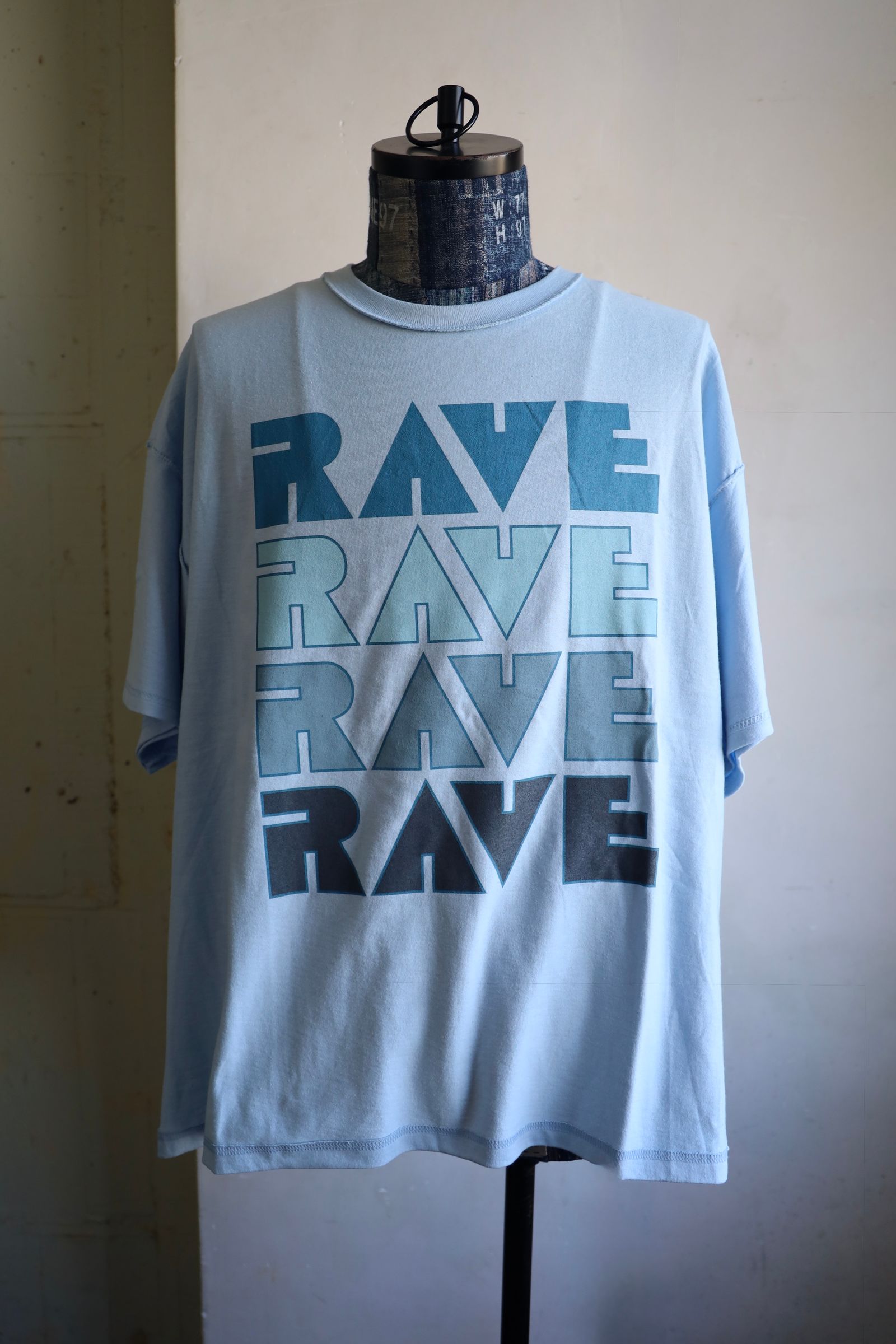 is-ness - イズネスミュージック 25SS RAVE T-SHIRT