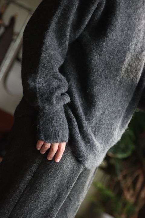 blurhms 22FW Wool Alpaka Napping Knitスタイル.2022.9.25.