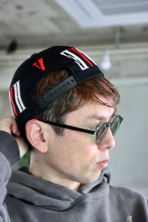 ©SAINT M×××××× 22SS VLONE HOODIE style.