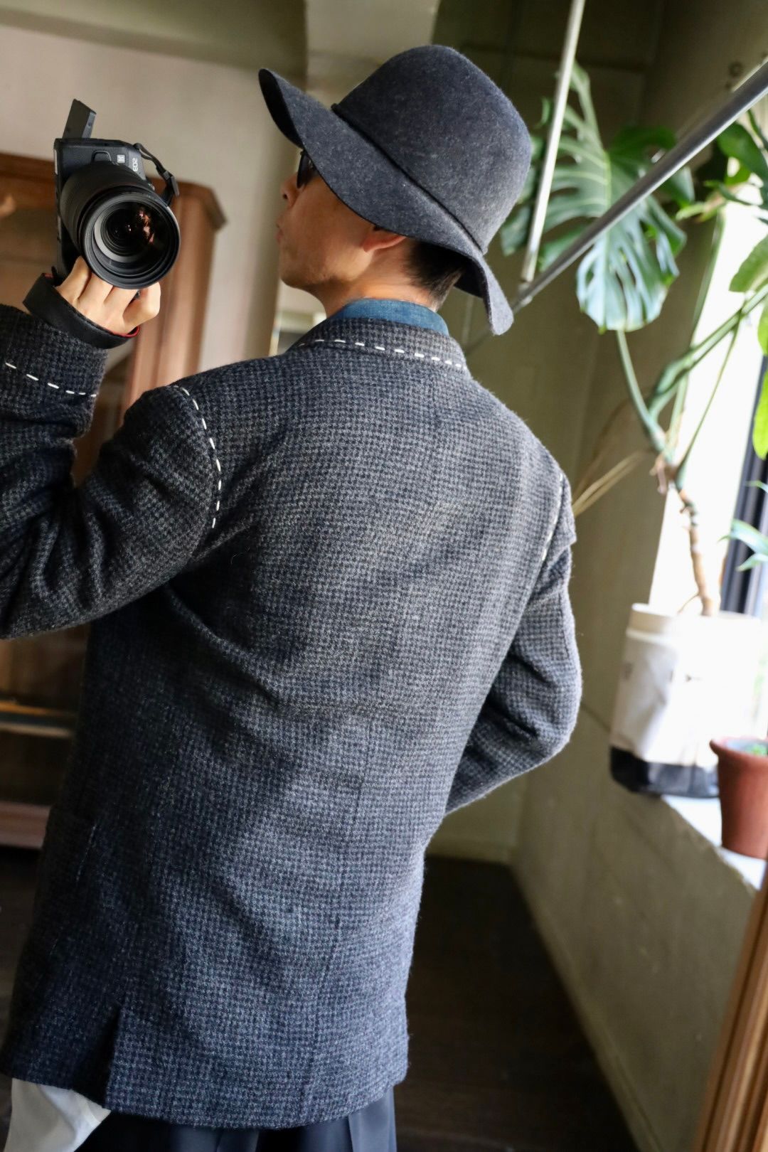 Yohji Yamamoto 変形トラックジャケット アシンメトリー ポンチョ風 STAFF STYLING｜THE SHOP YOHJI YAMAMOTO