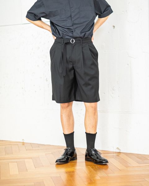 ANOTHER OFFICE Hemingway Belted Shorts (BLACK) スタイル