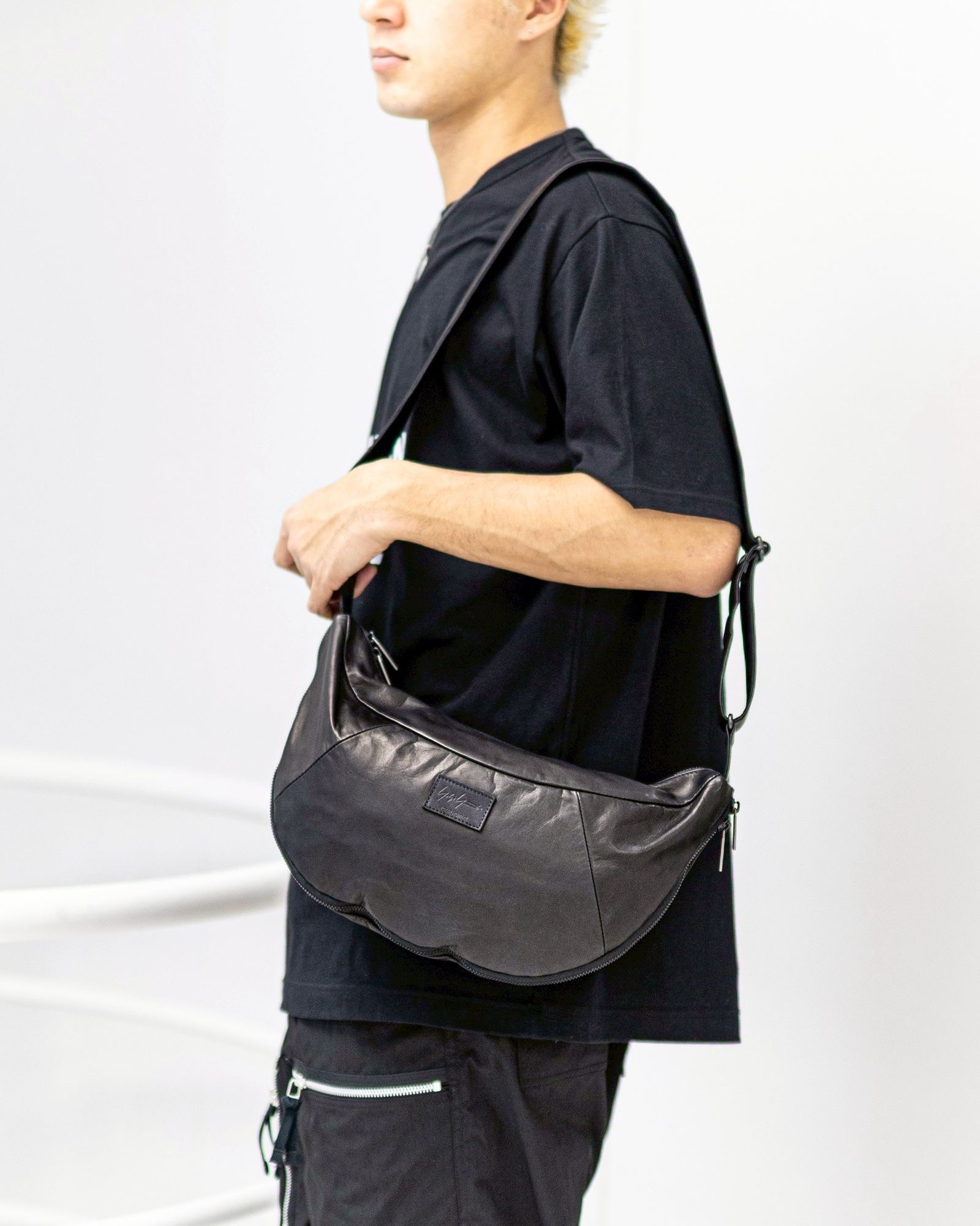 Yohji Yamamoto ハーフムーンショルダーバッグ(HK-I06-761)BLACK☆新作発売！