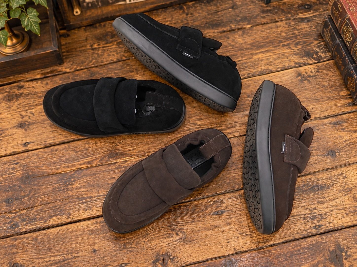 グラフペーパー foot the coacher for GP SUEDE SOFT-PAD LOAFER(GM263-90699)BLACK☆10月10日(土)発売！