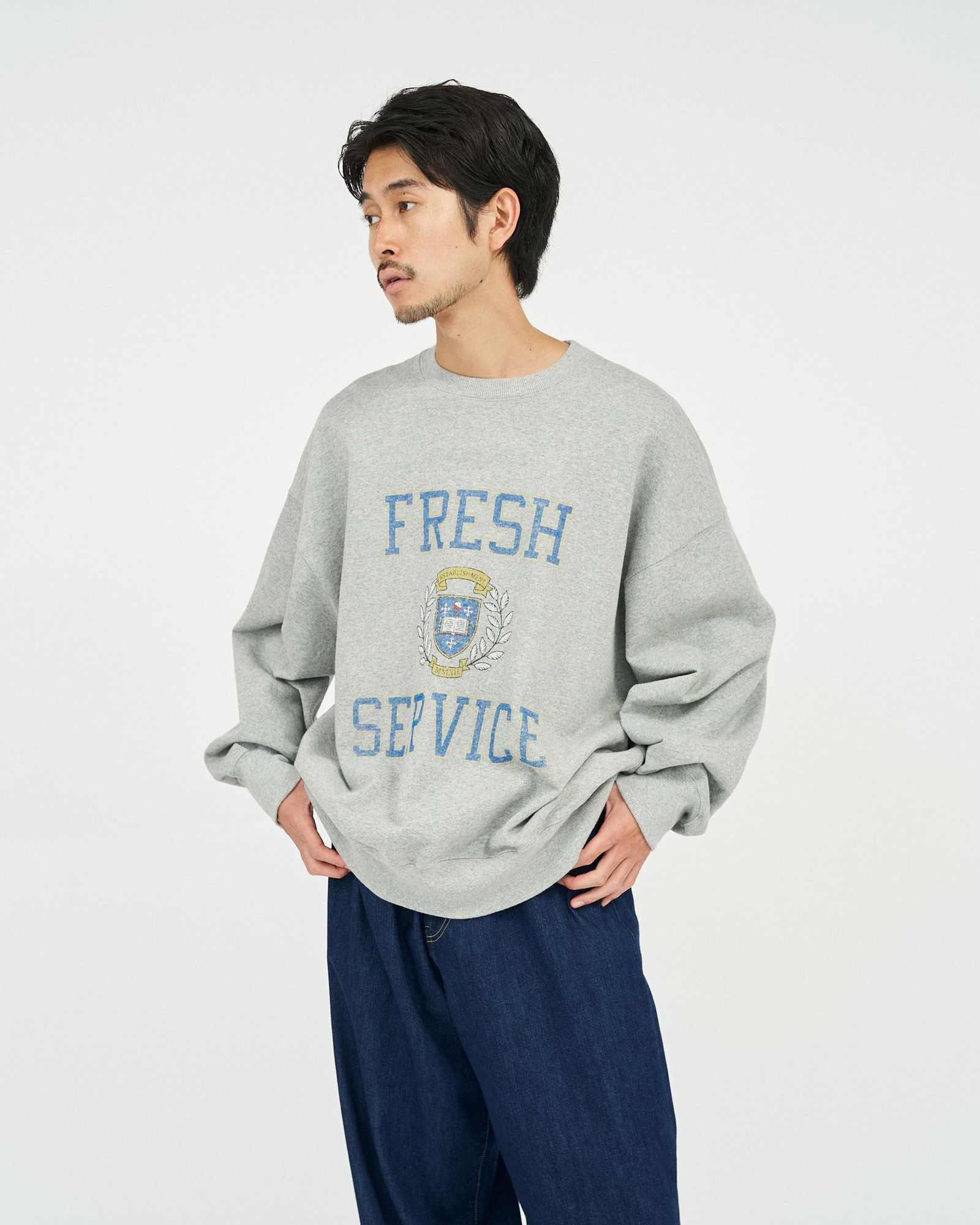 フレッシュサービス LIGHT OZ CREW NECK SWEAT "COLLEGE"(FSC253-70017)H.GRAY★8月16日(土)発売！