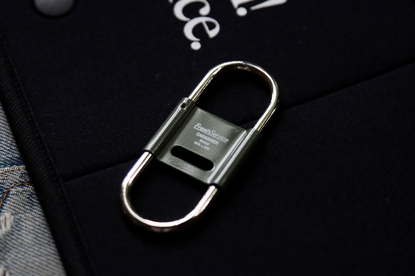 フレッシュサービス カラビナキーリング CARABINER KEYRING(FSP243-99046B)KHAKI☆再入荷！