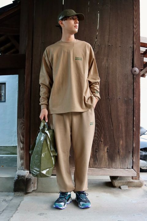 FreshService フレッシュサービス 23AW VIBTEX for FreshService “L/S CREW NECK TEE”スタイル