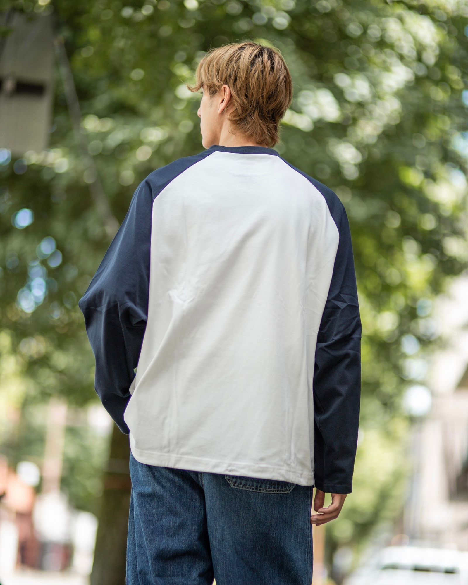 イズネス BALLOON RAGLAN LONG SLEEVE T SHIRT style