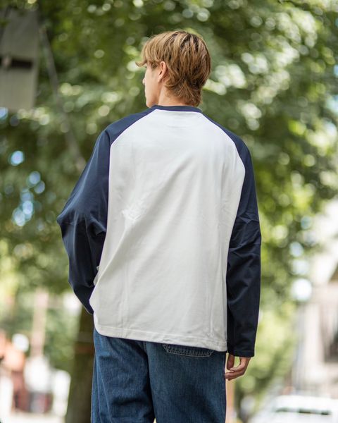 イズネス BALLOON RAGLAN LONG SLEEVE T SHIRT style