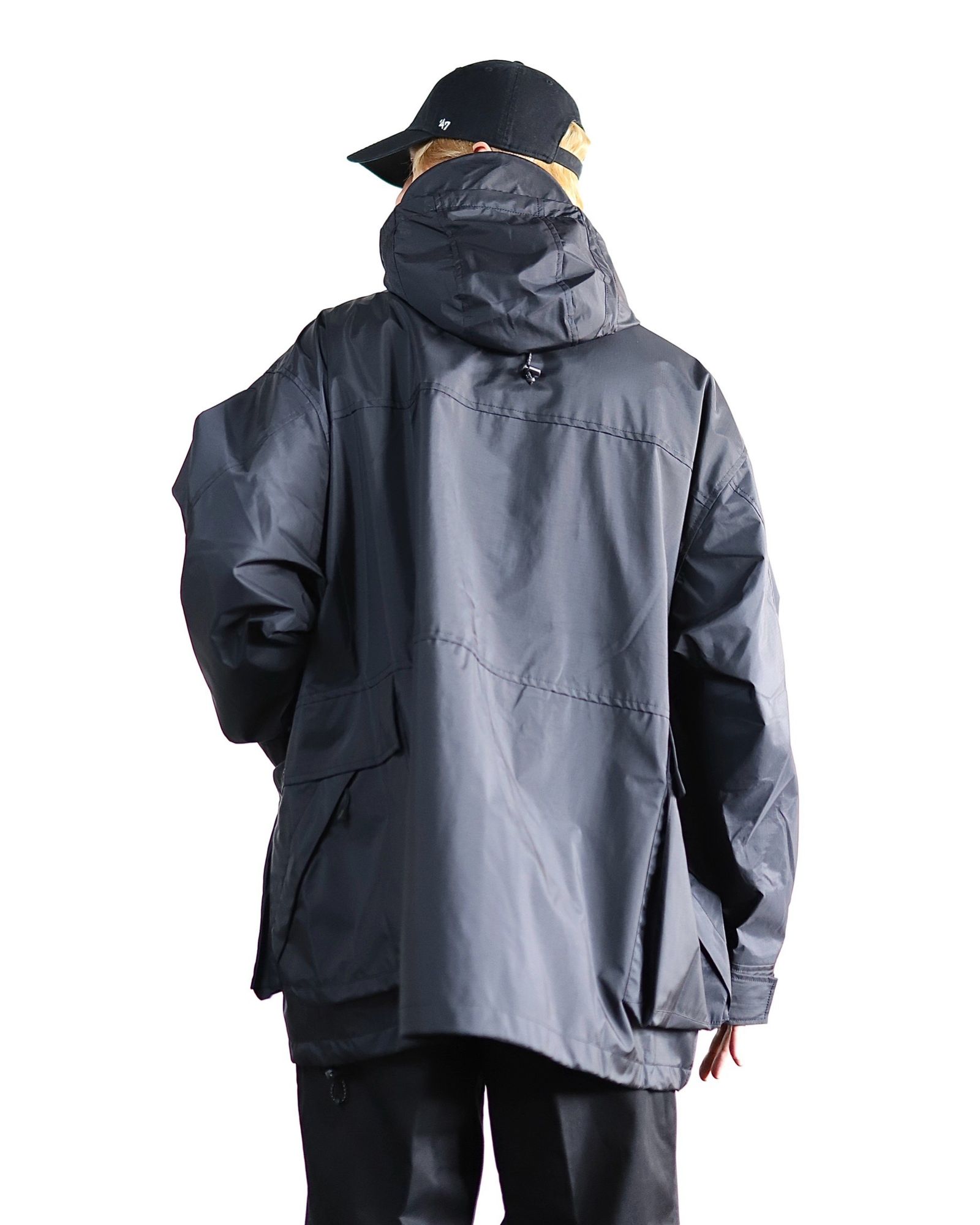 S.F.C 新作MOUNTAIN PARKA スタイル 2024.1.25
