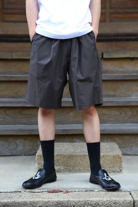 Graphpaper Stretch Typewriter Wide Tuck Chef Shorts(GM212-40616B) style. 2021.06.13.