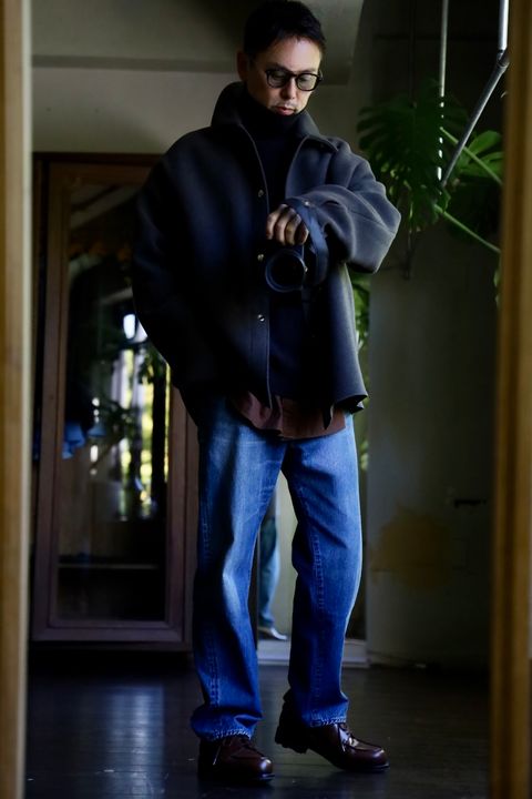 A.PRESSE Turtleneck Sweater"BROWN"スタイル