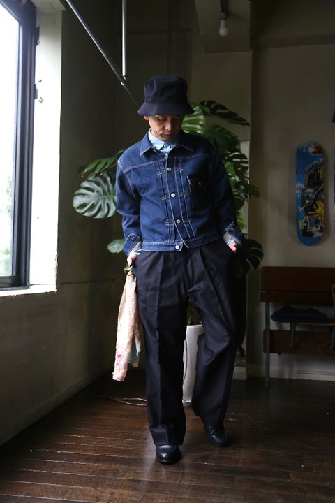 blurhms Broken Cloth Curve Front Slacks"DARK NAVY"style.8.13.