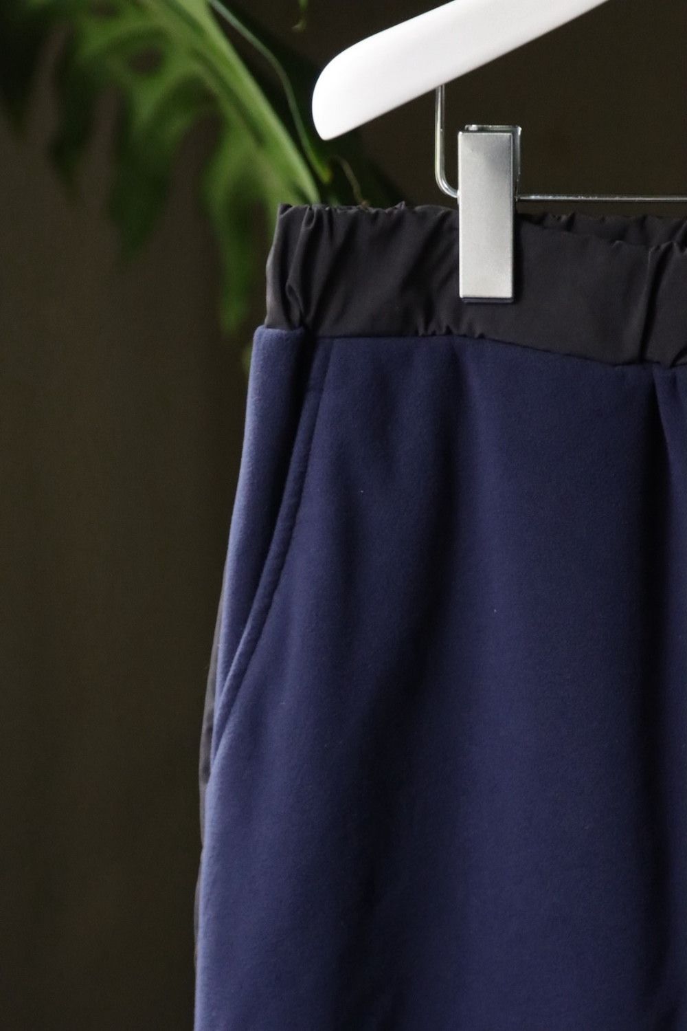 イズネス22AW THM FLEECE PANTS (1003AWPT01)NAVY