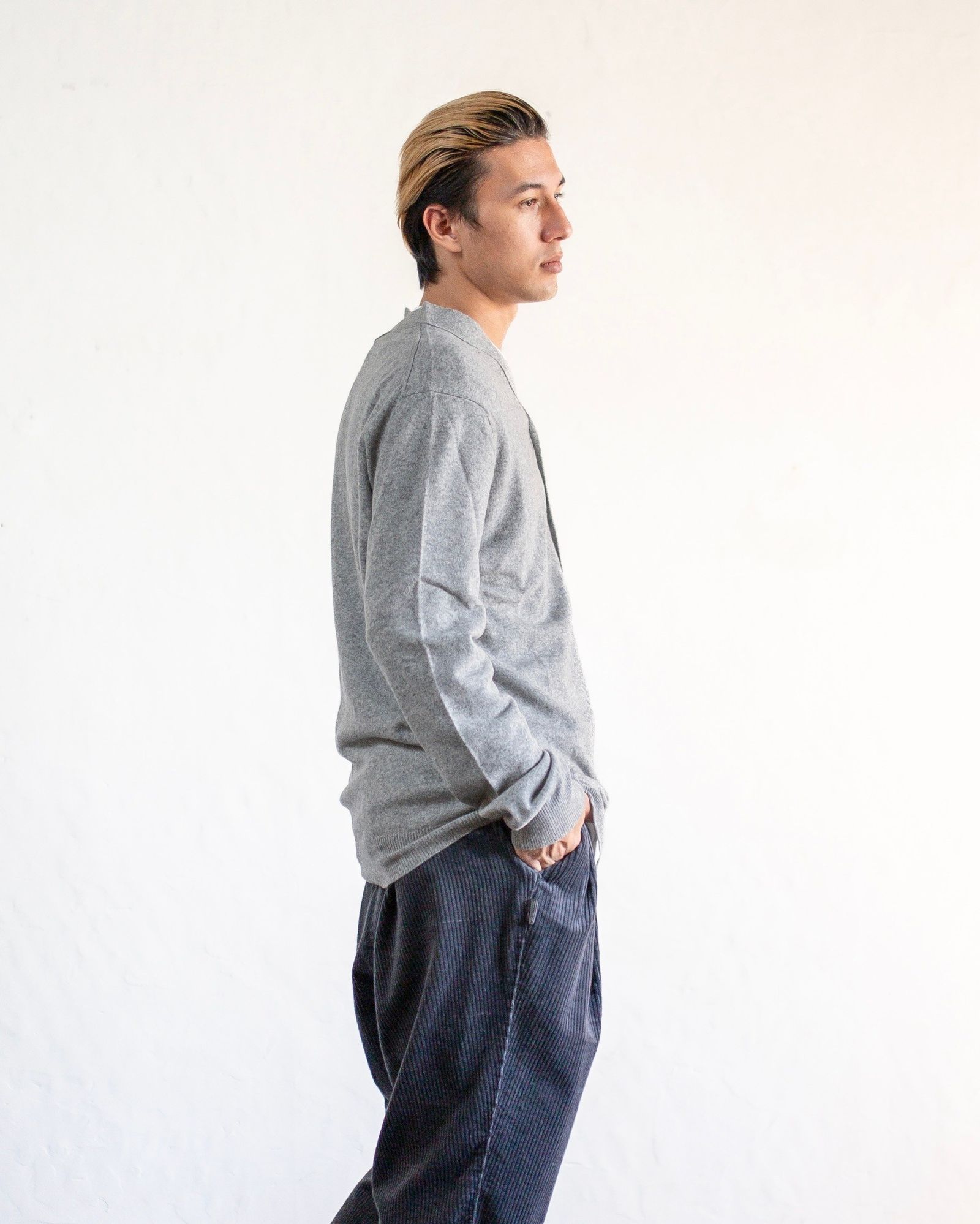 PLAY COMME des GARCONS V-NECK CARDIGAN  スタイル