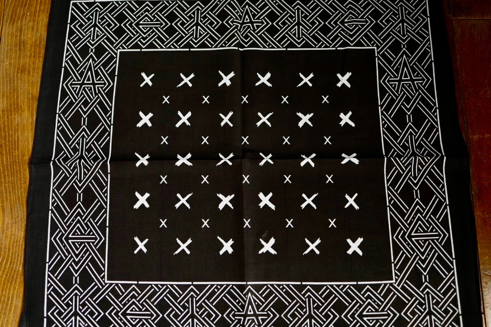 セントマイケル 26AW CROSS BKM_BANDANA(SM-MK1-0000-C61)BLACK☆8月8日(土)発売！