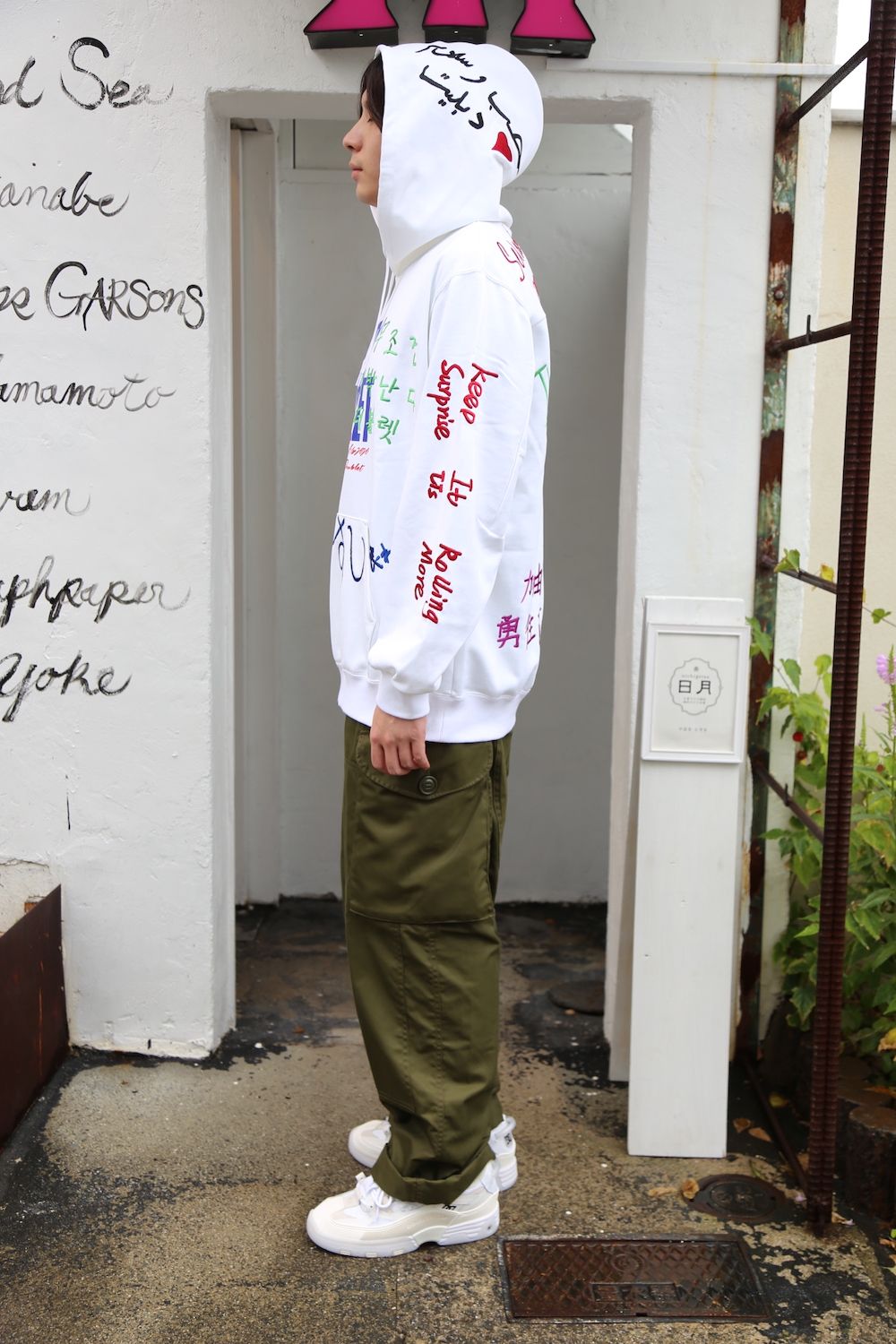 doublet MESSAGE EMBROIDERY HOODIE"WHITE"style.2020.9.12