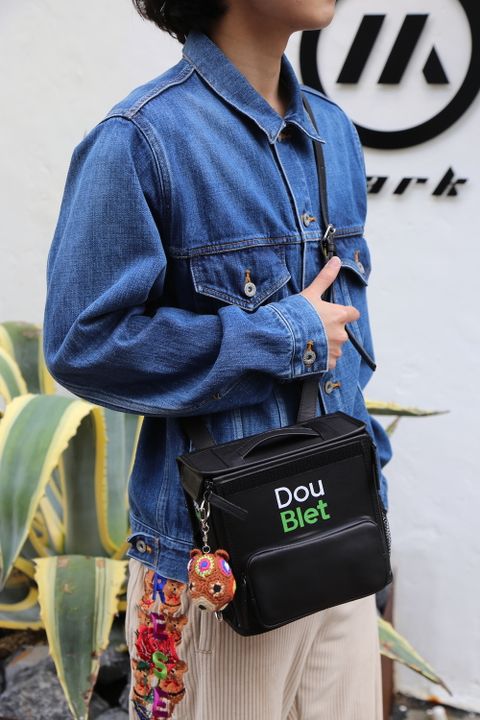 doublet MEMORIAL POLAROID DENIM JACKET(21SS06BL115) style. 2021.04.28.