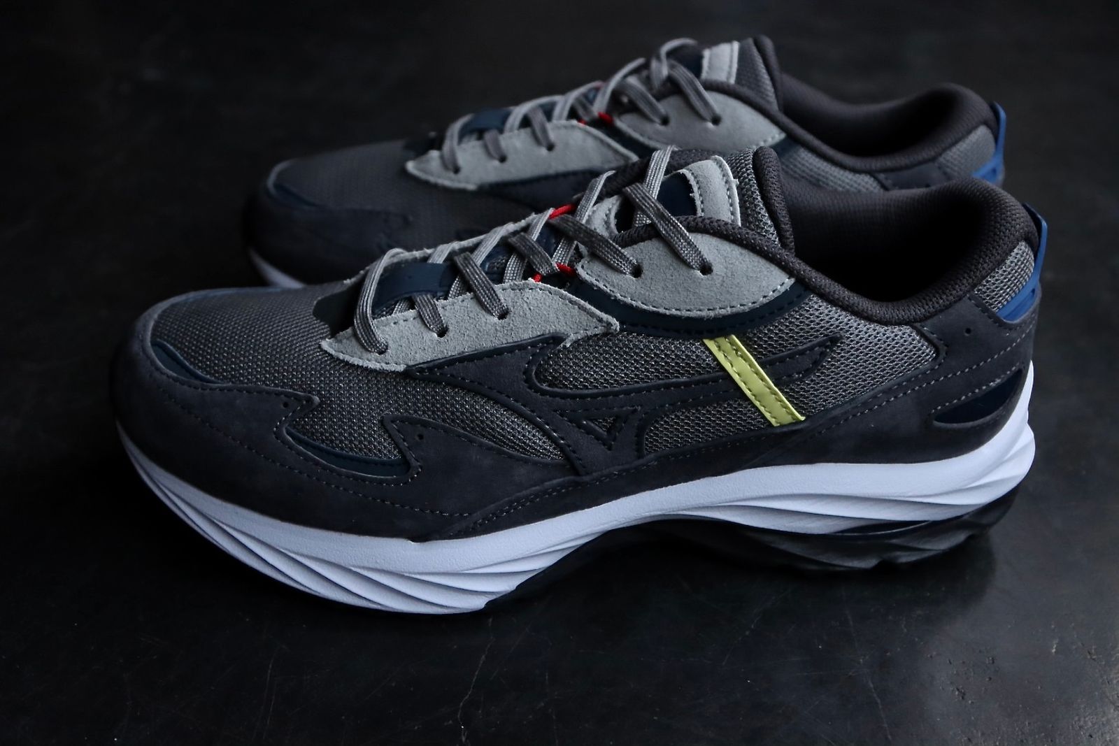 28.5cm MIZUNO グラフペーパー別注 WAVE RIDER β ミズノ