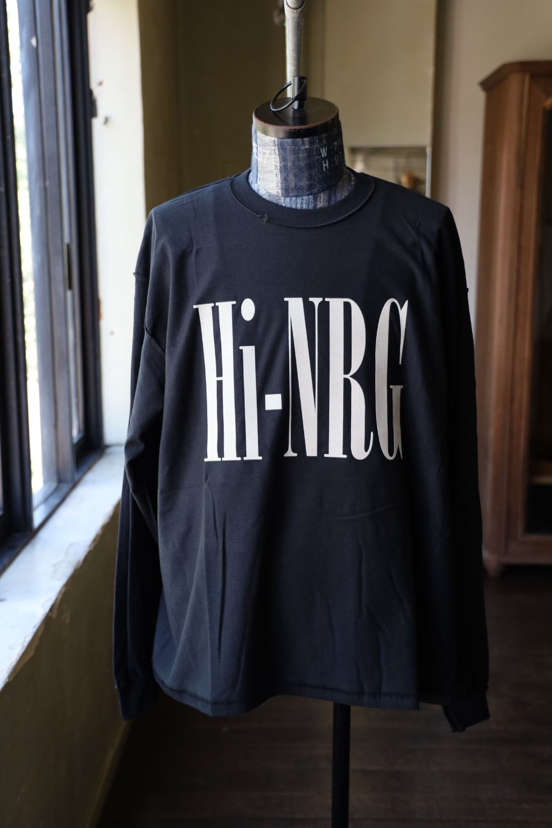 イズネスミュージック 25AW HI-NRG LONG SLEEVE T-SHIRT (IMP6_12_HI-NRGLS01) BLACK